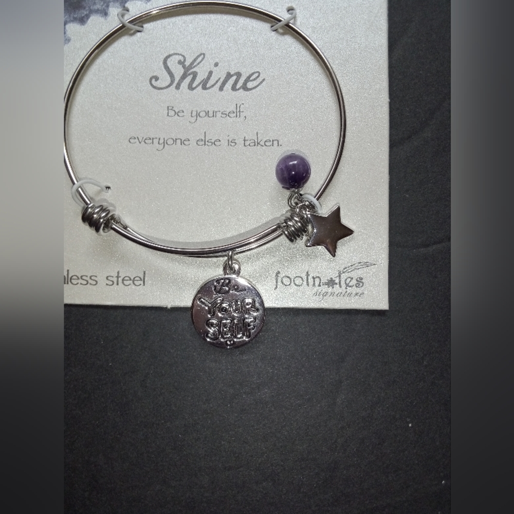 New shine bracelet by foot notes. 3 charms. Silver tone. - Picture 3 of 5